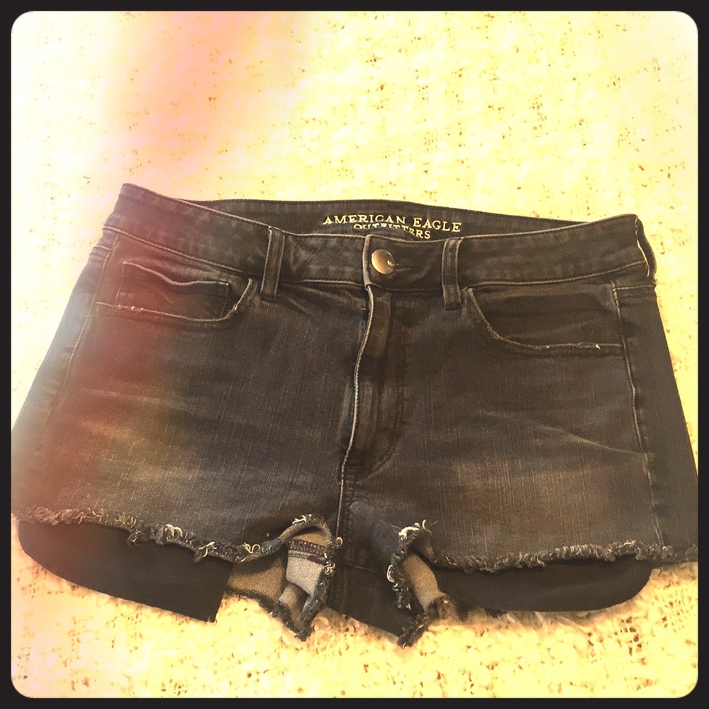 American Eagle  🦅 AEO Hi-Rise Shortie!